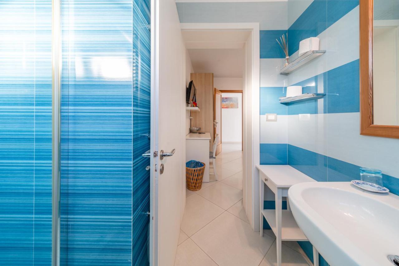 Lo Scalo Bed And Breakfast Marina Di Novaglie アレッサーノ エクステリア 写真