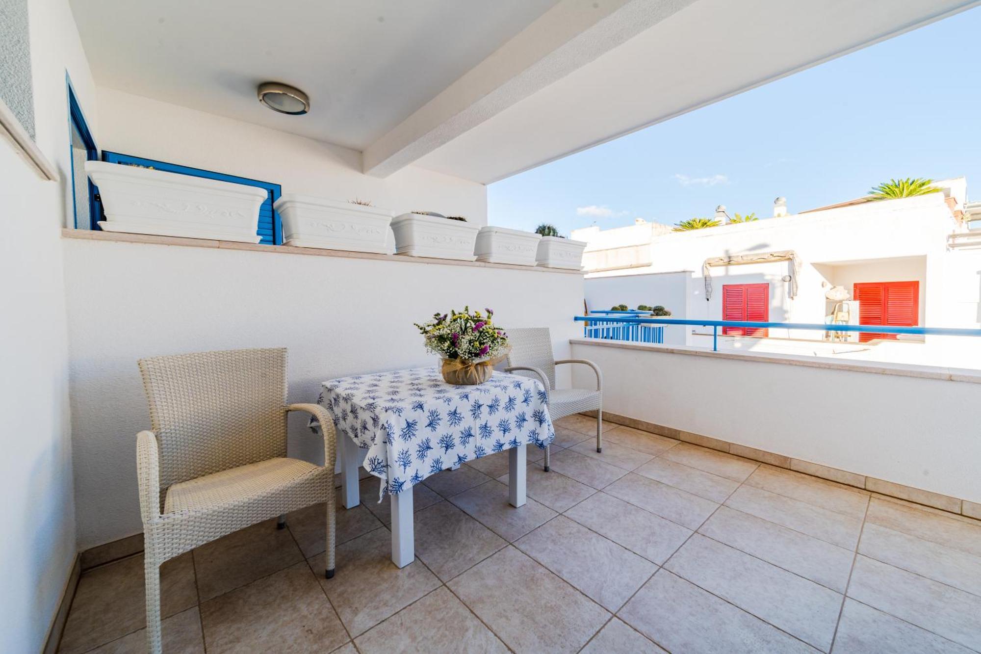 Lo Scalo Bed And Breakfast Marina Di Novaglie アレッサーノ エクステリア 写真